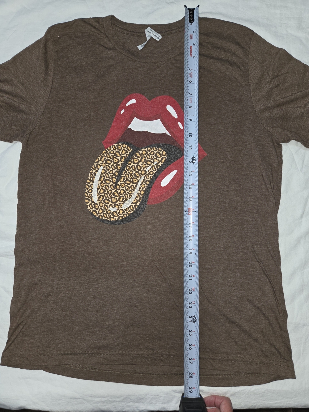 Bella Canvas Brown Tee with Red Lips and Leopard Tongue Graphic - Picture 2 of 6